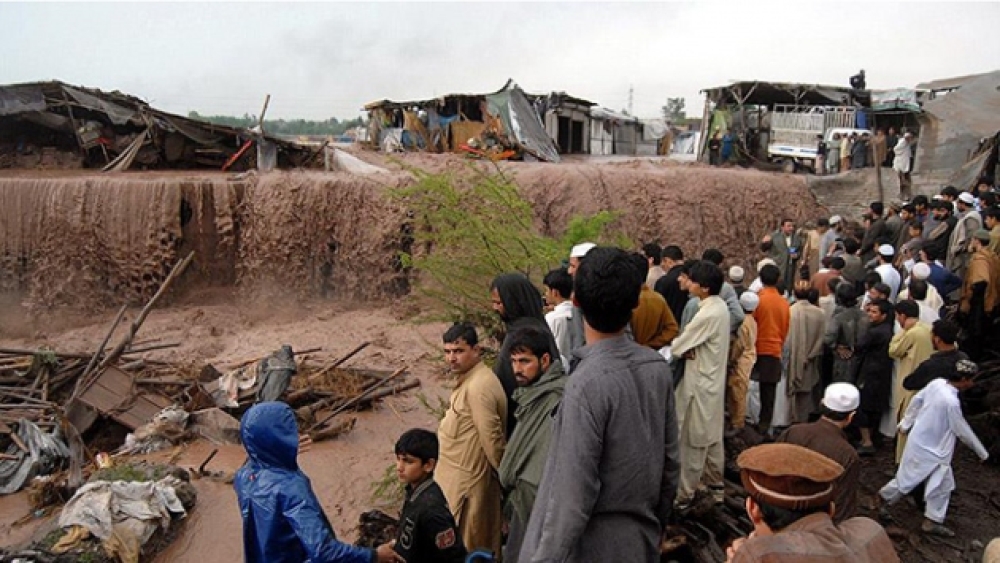 Pakistan'da şiddetli yağışlar 63 can aldı