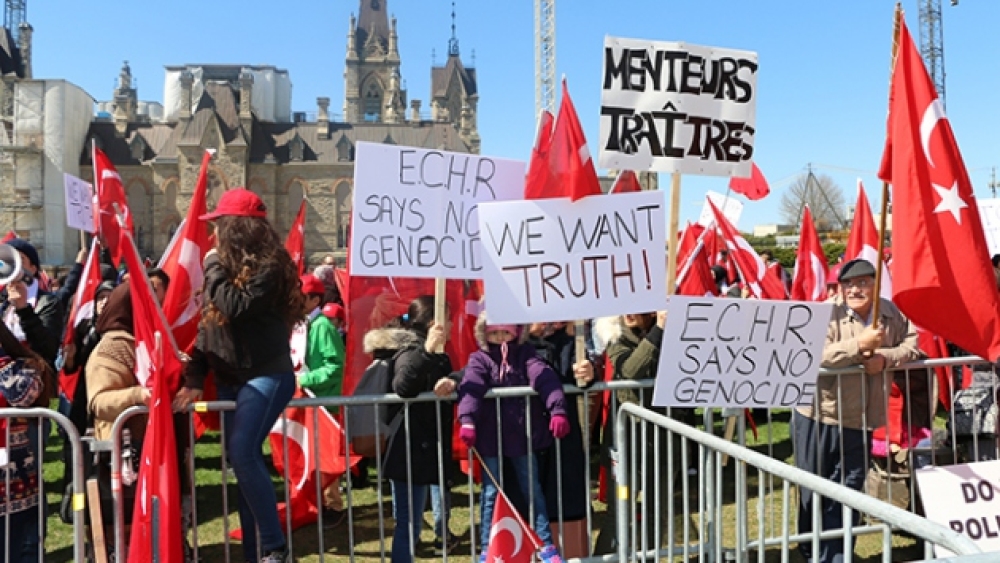 Kanada'daki Türkler 'Ermeni yalanlarına' karşı tek yürek oldu