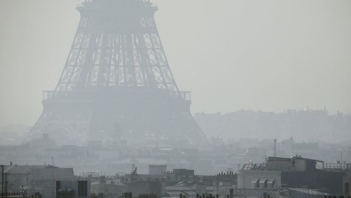 Paris kirliliği kurbanı kötü hava yüzünden Fransa'ya dava açtı