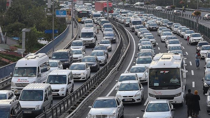 Türkiye'de trafiğe kayıtlı araç sayısı kaç oldu?