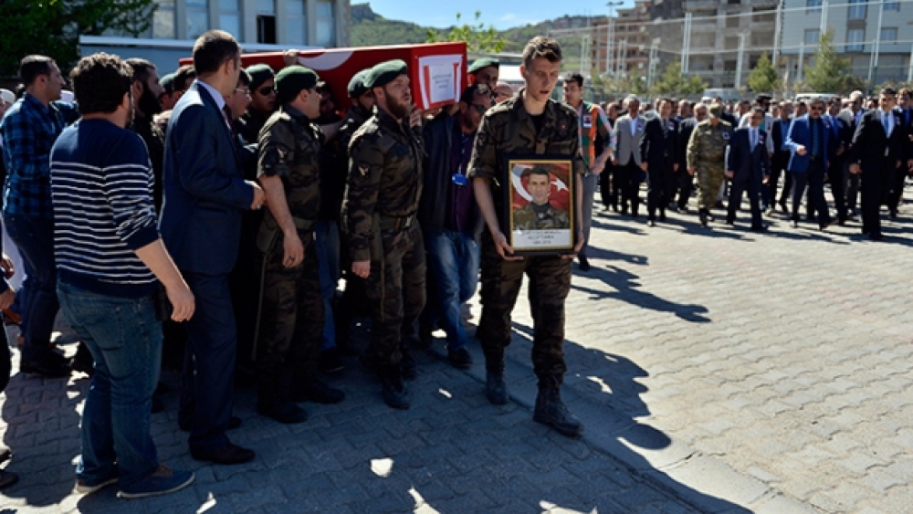 Şehit polis memuru törenle memleketine uğurlandı