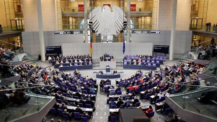 Alman Parlamentosu Yunanistan'a 8.5 Milyar Lira Krediyi Onayladı
