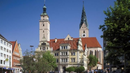 Modern komplo teorisyeninin favori atıcısı Illuminati, Bavyera'da kuruldu.