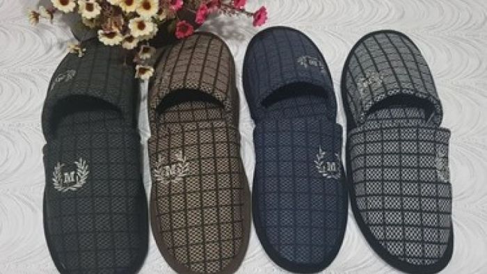 Soğuk Havada Evde Ayakları Sıcak Tutmak İçin Ne Giymeli?