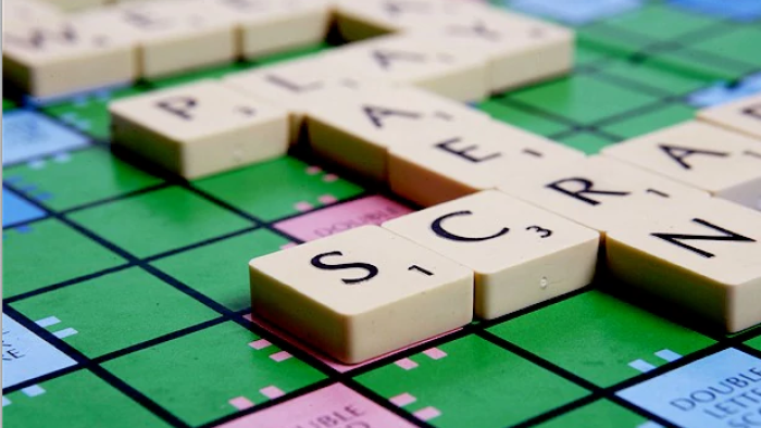 Yüksek Dozda Sosyallik için Monopoly, Tabu XL ve Scrabble!