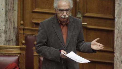 Yunan Eğitim Bakanlığı: Üniversiteye Giriş Sınavları Yürürlükten Kaldırılmadı